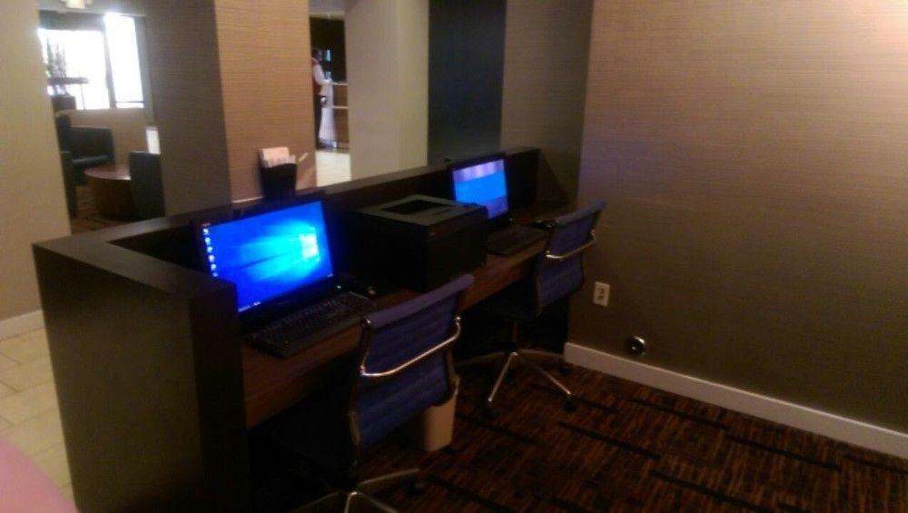 ホテル コートヤード バイ マリオット リバーサイド Ucr モレノ バレー エリア エクステリア 写真
